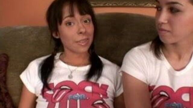 Член для двух Ariella и Courtney