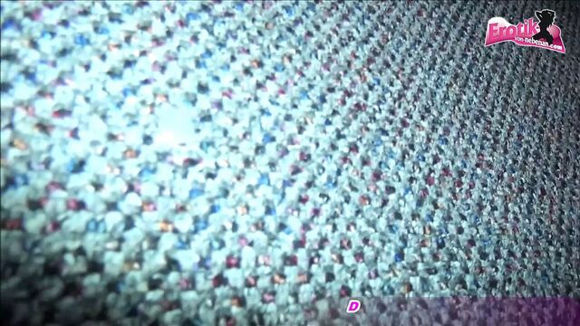 Миниатюрная чернокожая тинка с кримпаем в миниатюрной gespritzt