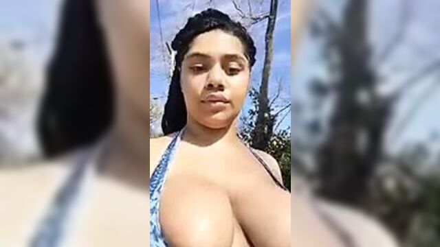 Грудастая Gaia