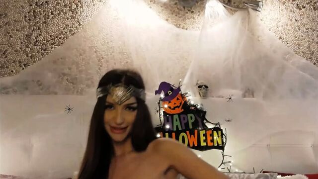 Huge Tits Babe Gets Naughty in Her Costume