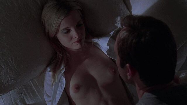 Mena Suvari - ''American Beauty'' 05