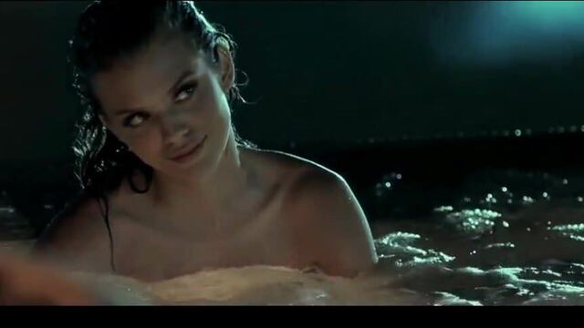 AnnaLynne McCord in Gutshot Straight