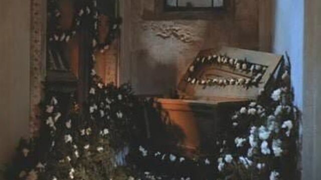 Raquel Welch Bluebeard scene