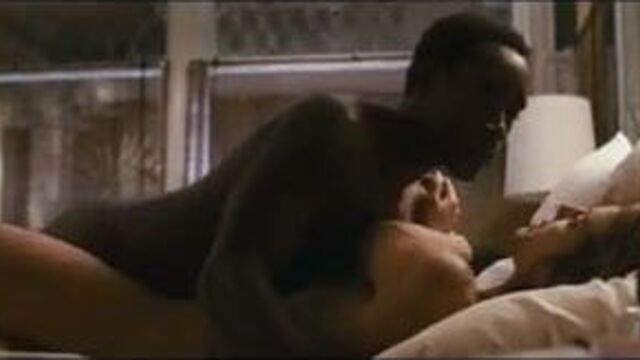 Jennifer Esposito in Crash