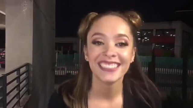 Девушка подрочит (Ferny Graciano, она же Danny)