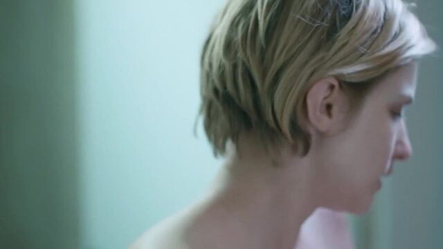 Faye Marsay - '' клей '' s1e03.