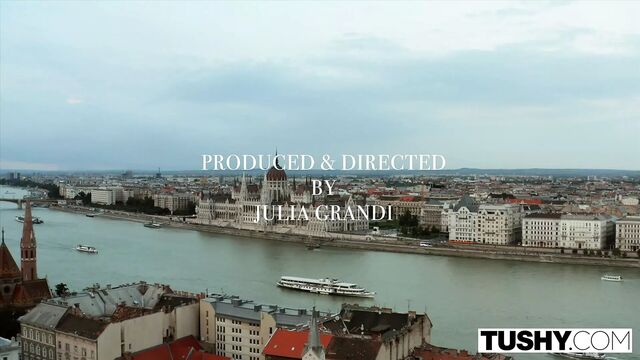 TUSHY сногсшибательная Sofi делает из задницы с мужем сестры