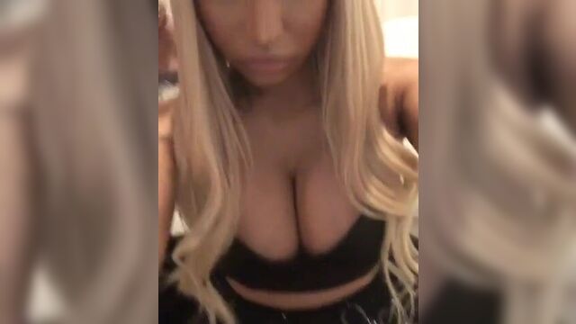 Nicki Minaj - Boobs #1