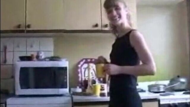 Yulia Tikhomirova - kitchen striptease