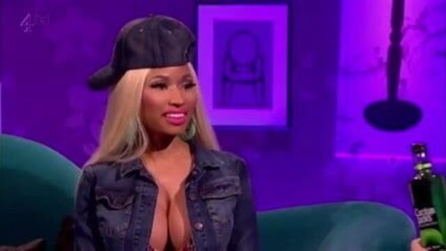 Nicki Minaj - Alan Carr, Chatty Man (02-11-2012)