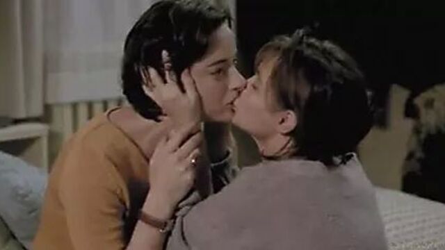 Pascale Bussiere and Emmanuelle Beart