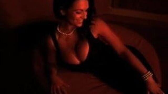 Denise Milani Sexy old Style - non nude