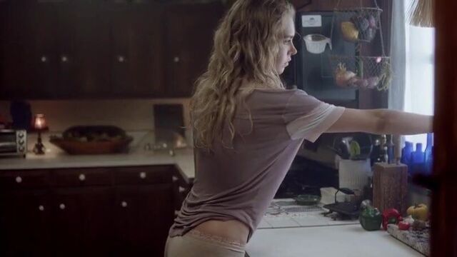 Penelopemitchell Filme Entre Mundos 2018 1 Dublado 480p