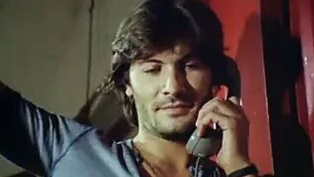 Cote de Pablo делает минет в явном виде