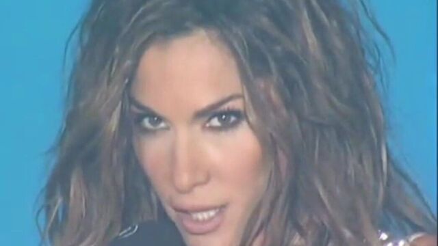 Мачеха - поющая шлюха