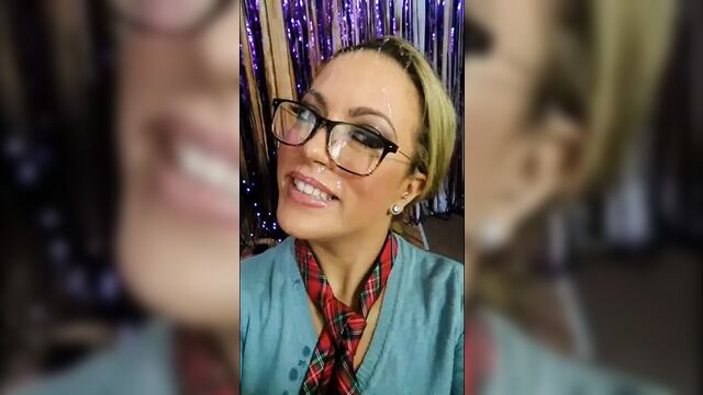 Безумный огромный камшот