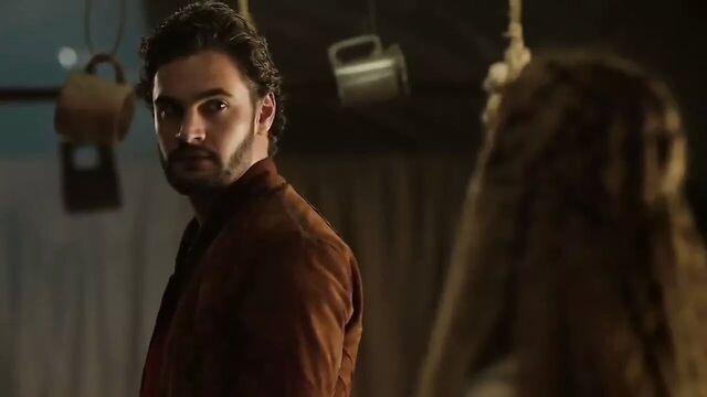 Lara Pulver - Da Vincis, демоны