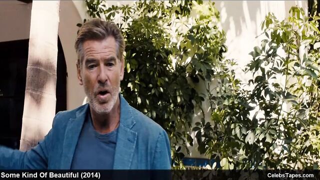 Jessica Alba, Lindsey Sporrer и Salma Hayek, обнаженное и горячее видео