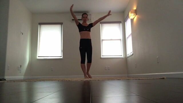 Evangeline Lilly - тренировка для осы