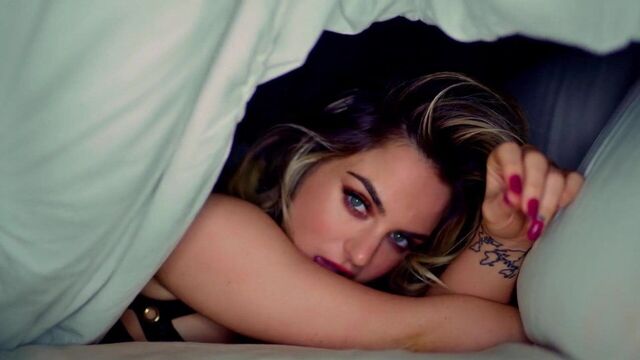 Сексуальная Jojo - музыкальное видео с возвращением