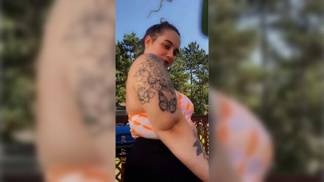 Больше сексуальной толстушки