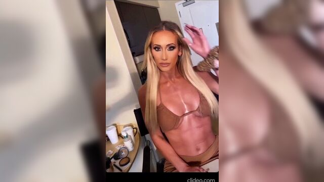 Carmella она же Lea Van Dale - июнь 2021