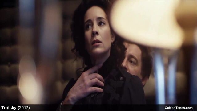 Анастасия Мескова и Ольга Сутулова, голое и грубое секс-видео