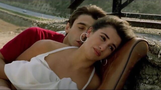 Соски Penelope Cruz жестко сосали - Jamon Jamon