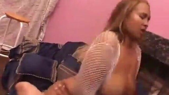 Angie Love и кримпай