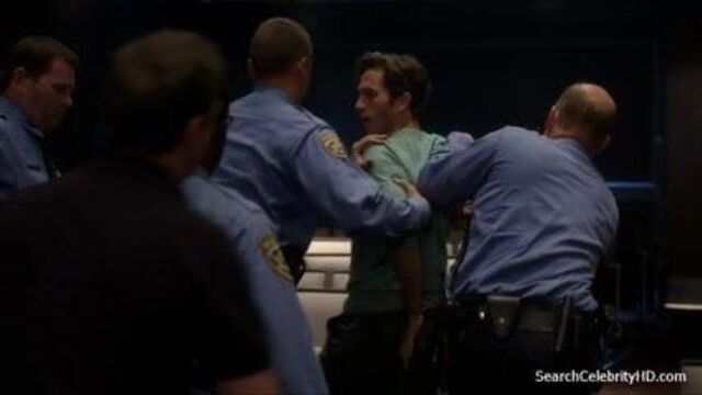 Carlson Young - крик s01e08