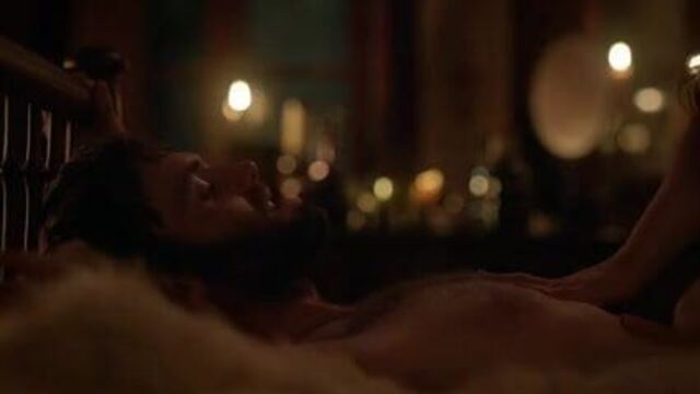 Janet Montgomery и Azure Parsons обнаженные