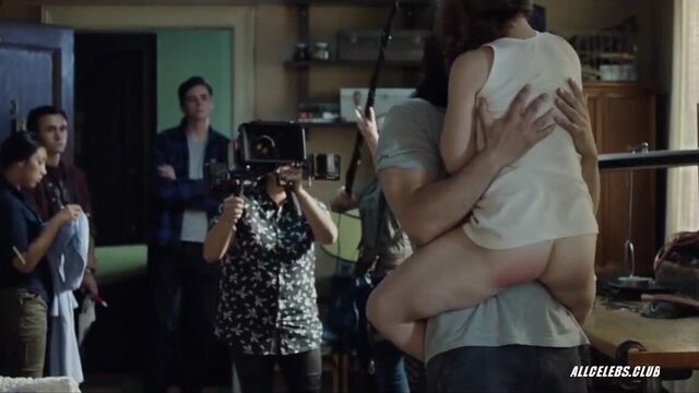 Daisy Eagan в девушках - s06e05