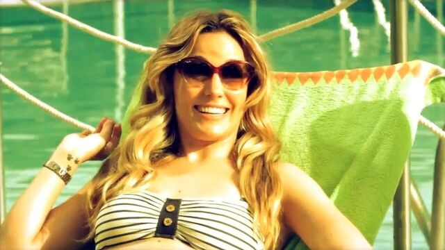 Dafne Fernandez - Man Man Tuo