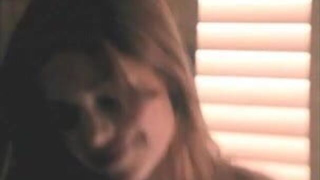 Amelia Heinle - покер топлес в топлес