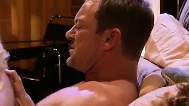 Super Hot MILF Holly Sampson 4