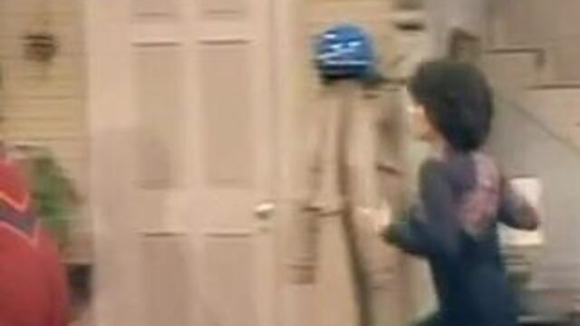 Прыгающие сиськи Adrianne в Barbeau