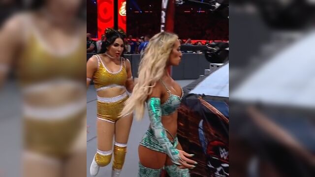 WWE - Carmella и Billie Kay входят в Wrestlemania 37