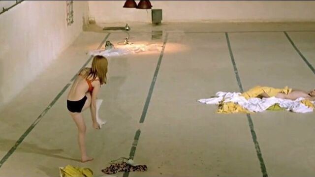 Jane Asher в глубоком конце