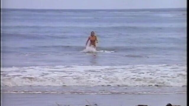 Heidi Land - сексуальная обнаженная девушка в бикини: последний танец