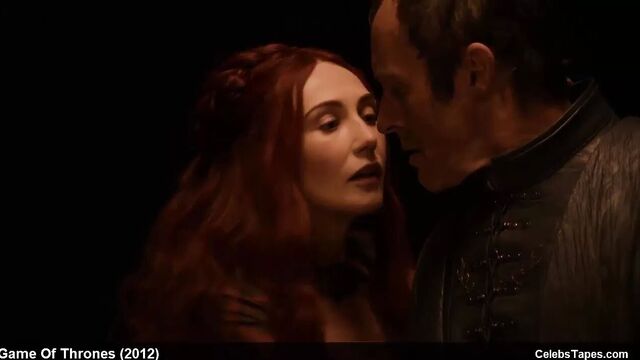 Carice Van Houten, Sahara Knite и Amy Dawson, обнаженный и грубый секс