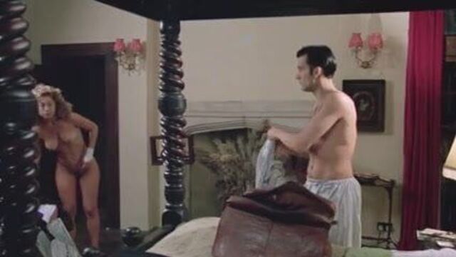 Alex Kingston в крупье