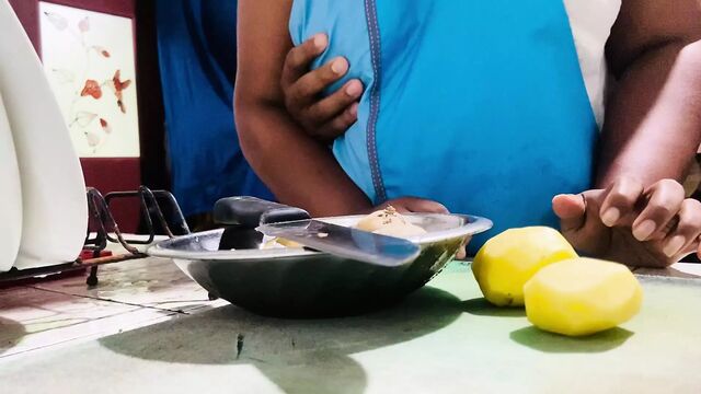 Sri Lanka Sexy Wife Kitchen Fuck