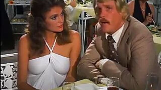 Жаклин Биссет - глубокая