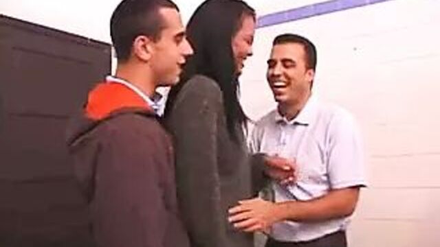 Sacanagem но Banheiro на площади