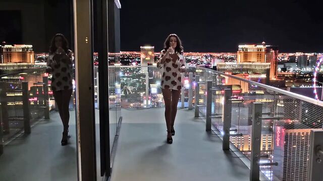 Обнаженный секс-сцена Serinda Swan в Ballers ScandalPlanet.com