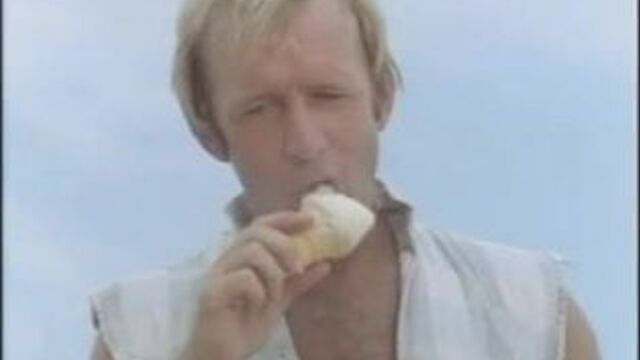 Шоу Paul Hogan - на пляже