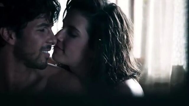 Игра с огнем (Jugar Con Fuego), осложнение сцены секса