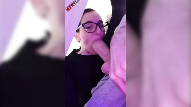 18-летнее порно с минетом, Snapchat 2020