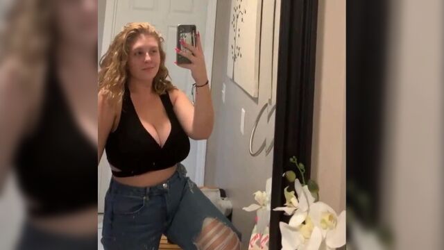 Блондинка с большими сиськами из Сиэтла - Sanxjan