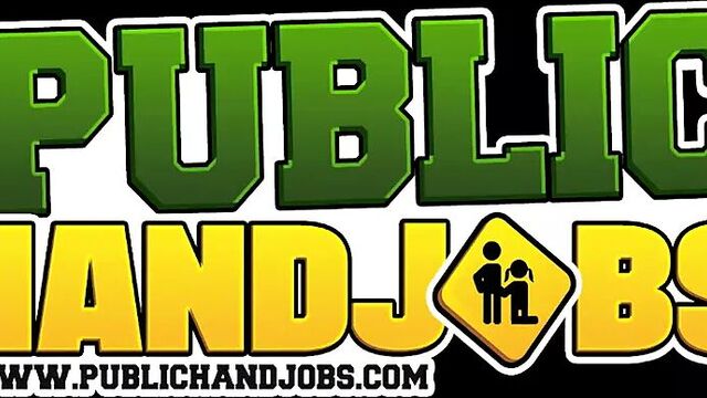 August Taylor заставляет большой член кончить на ее сиськи